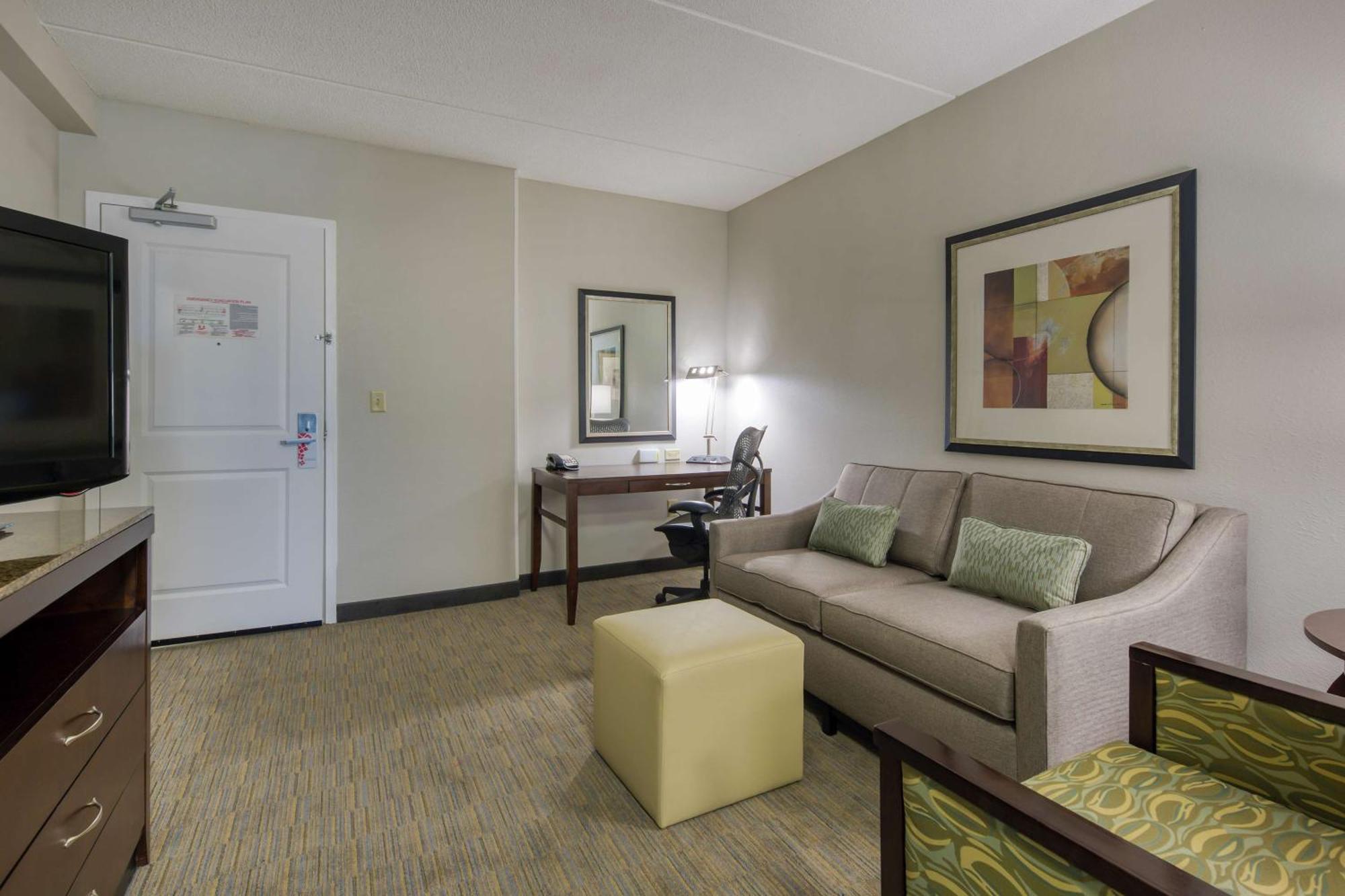 Hotel Hilton Garden Southpoint 3*